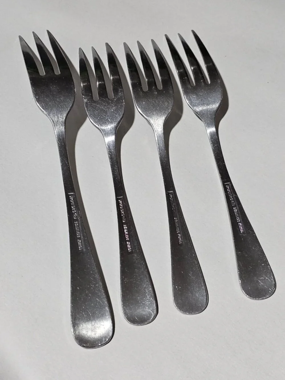 Rogers Jefferson Manor 3 Salad & 1 Dinner Fork stainless Roberts vintage flatwar